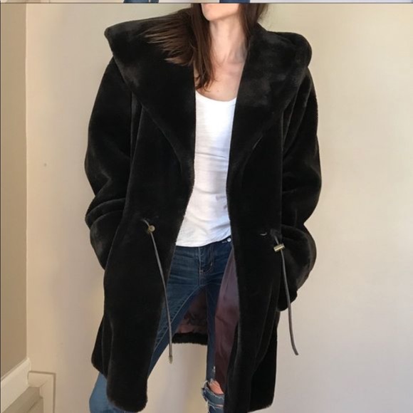 Marvin Richards Jackets & Blazers - J. Percy for Marvin Richards Hooded Faux Fur Coat
